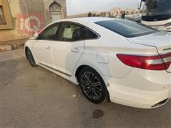 هیۆندای ازێرا